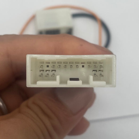 Adapter cable for switching OEM reversing camera image in 2008-2012 Toyota Highlander to aftermarket SYGAV stereo unit
